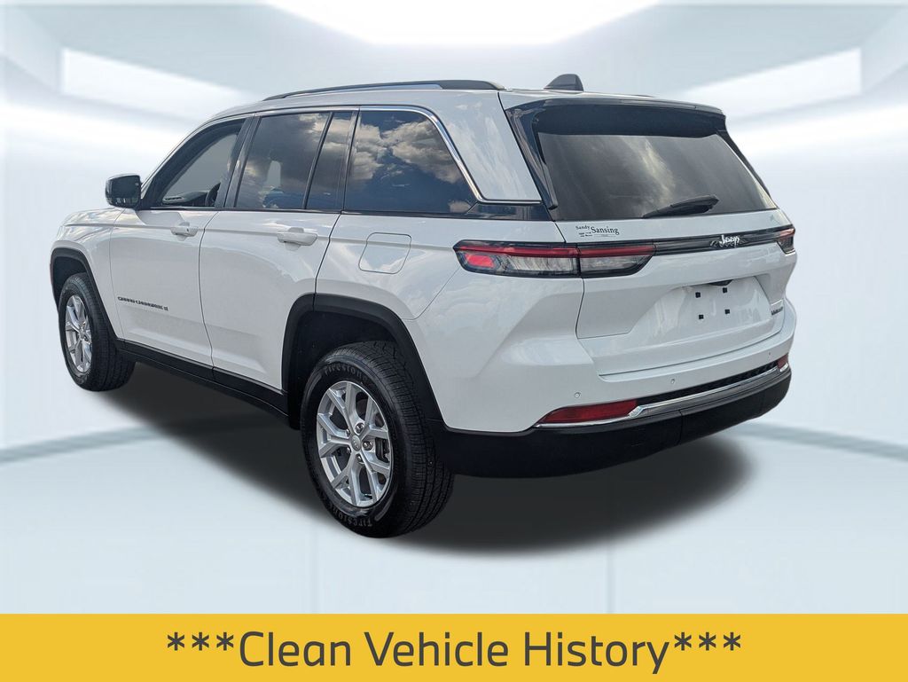 2023 Jeep Grand Cherokee Limited photo 2