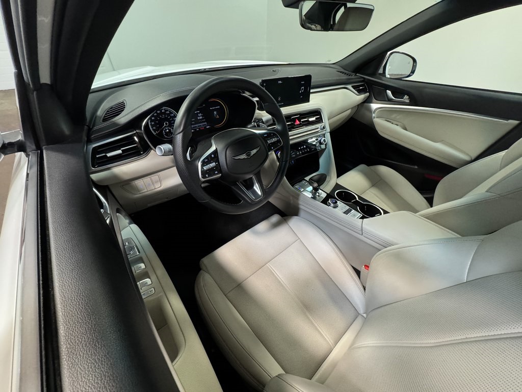 2025 Genesis G70 2.5T photo 2