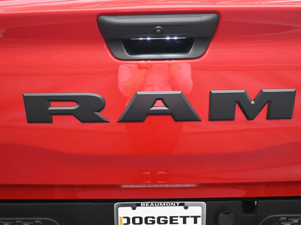 2025 Ram 1500 Tradesman photo 16