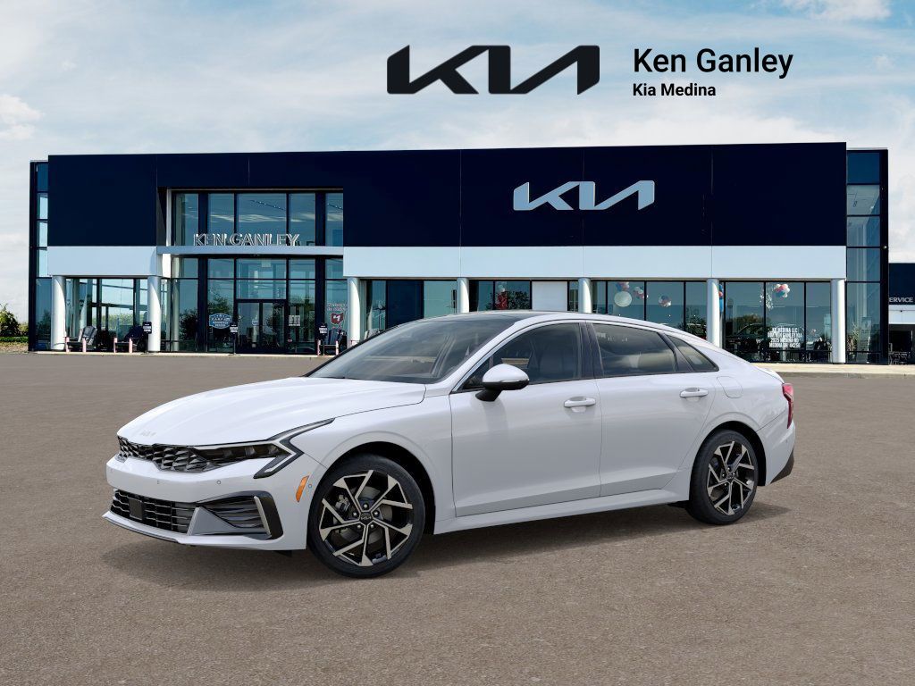 2025 Kia K5 EX photo 3
