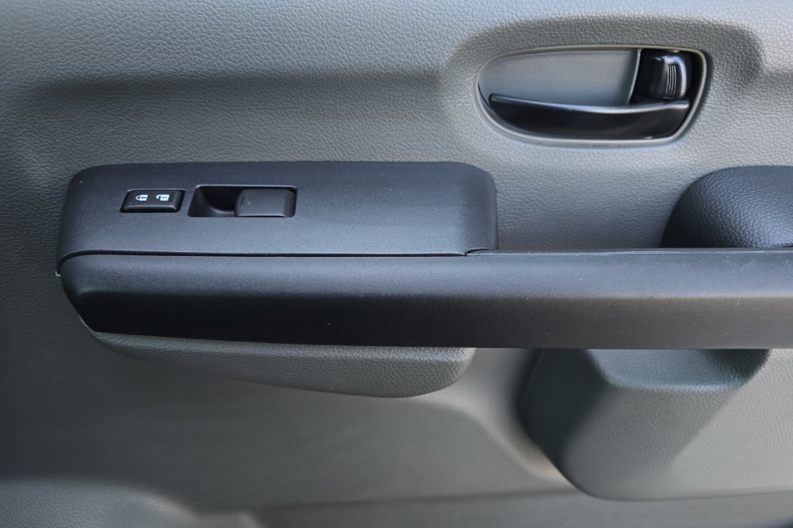 2020 Nissan NV3500 photo 9