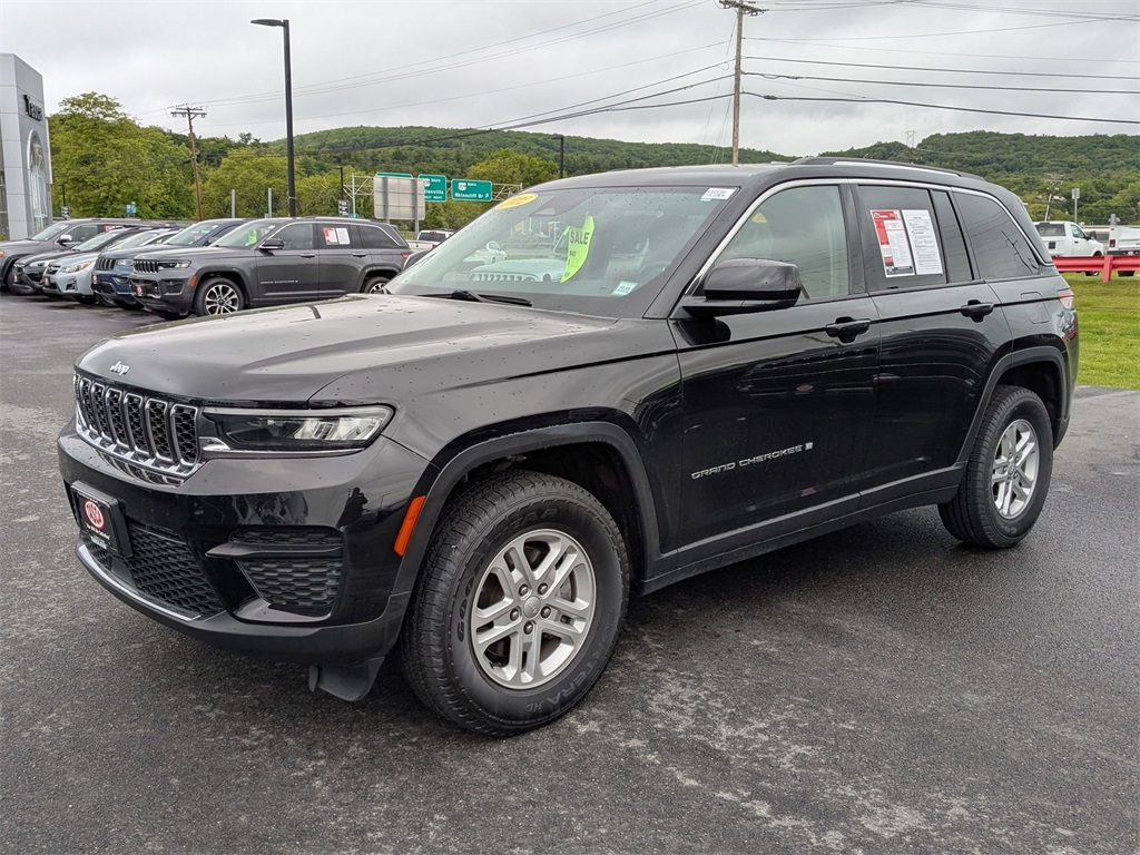 2022 Jeep Grand Cherokee Laredo photo 7