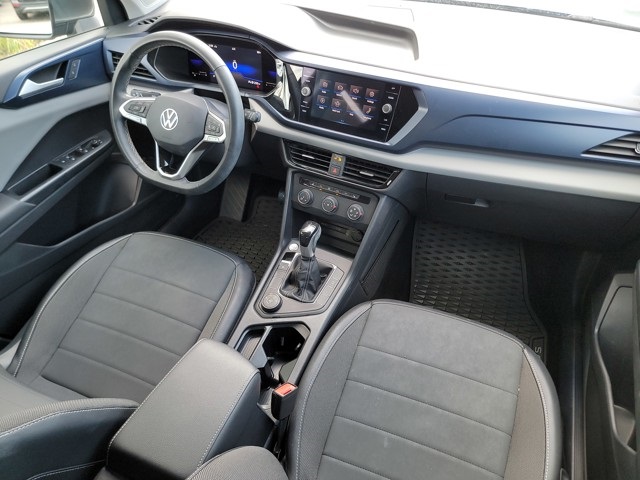 2022 Volkswagen Taos SE photo 26