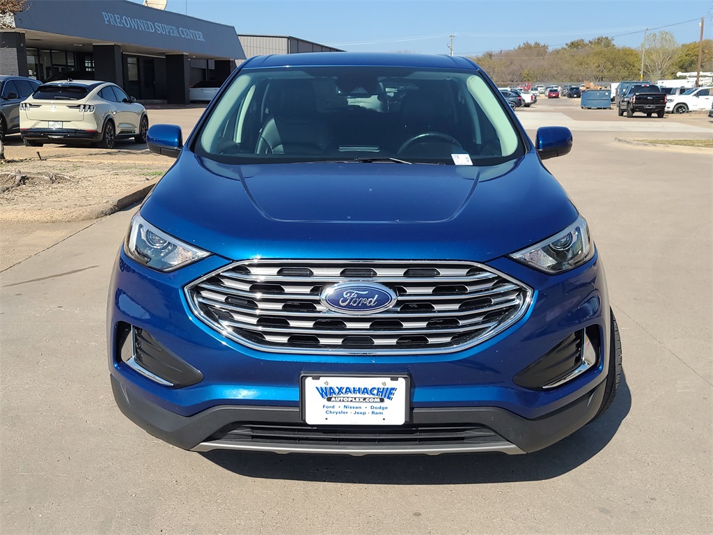 2022 Ford Edge SEL photo 2