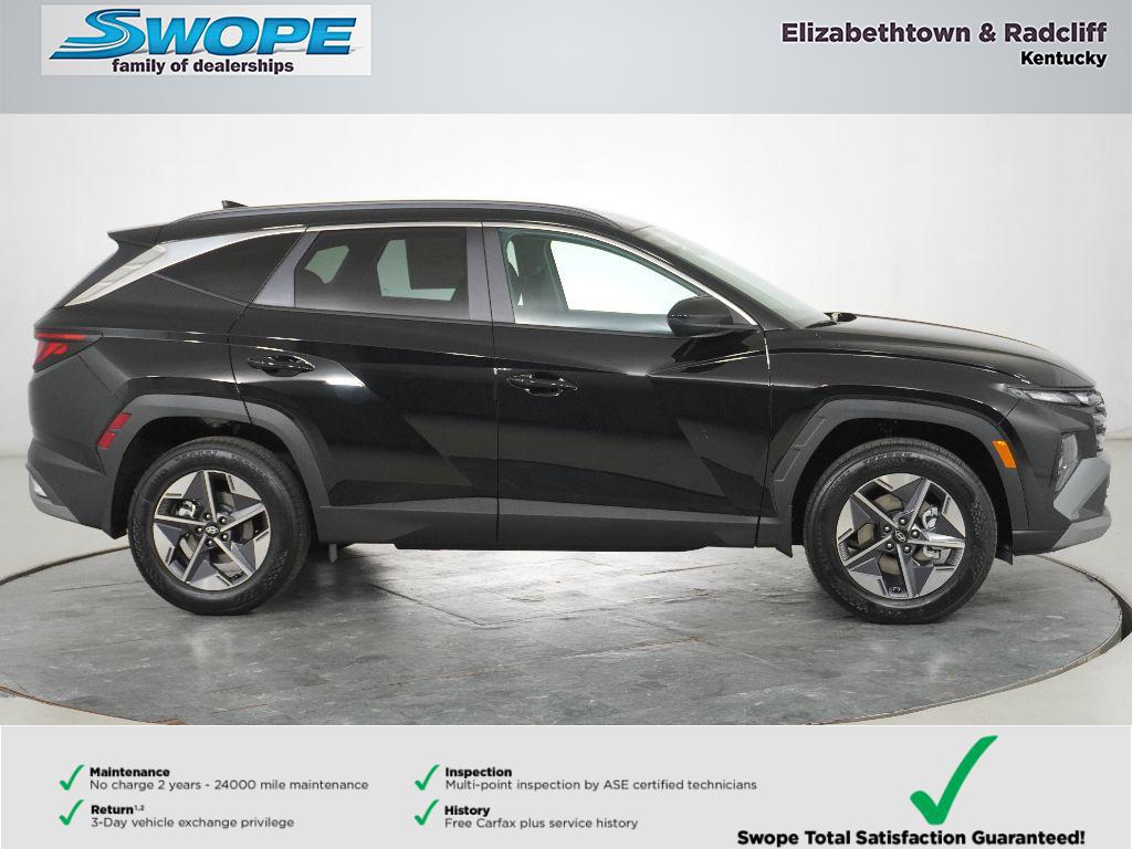 2026 Hyundai Tucson SEL photo 2