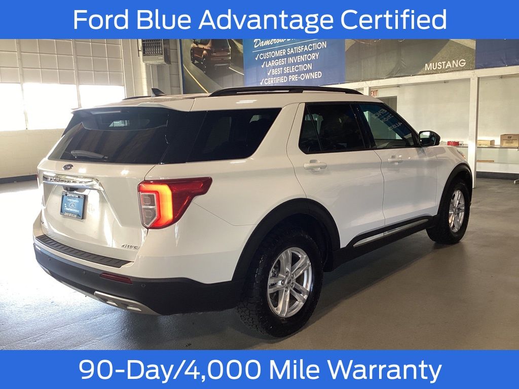 2023 Ford Explorer XLT photo 4