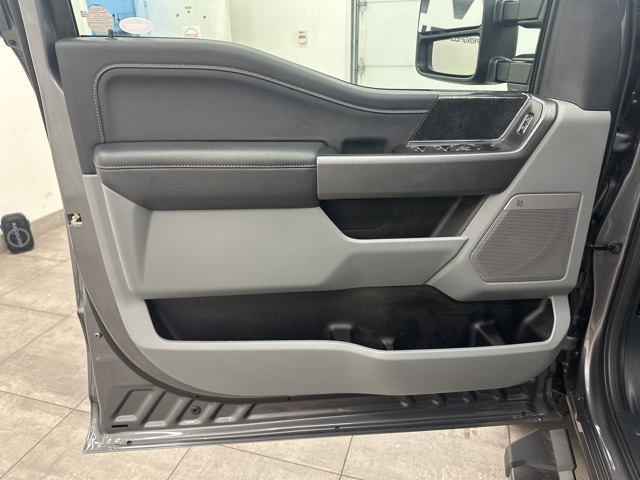 2025 Ford F-250 XLT photo 10