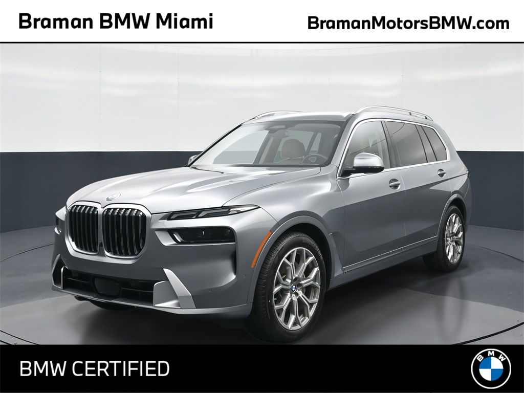 2024 BMW X7 40i's photo