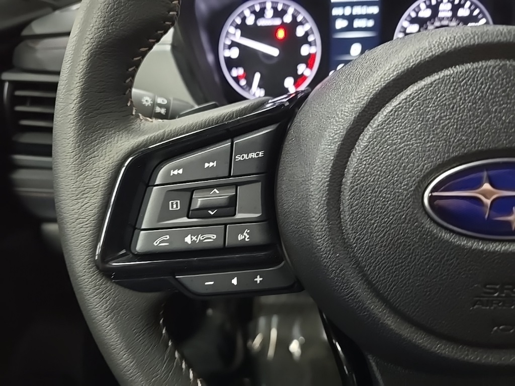 2025 Subaru Forester Touring photo 20