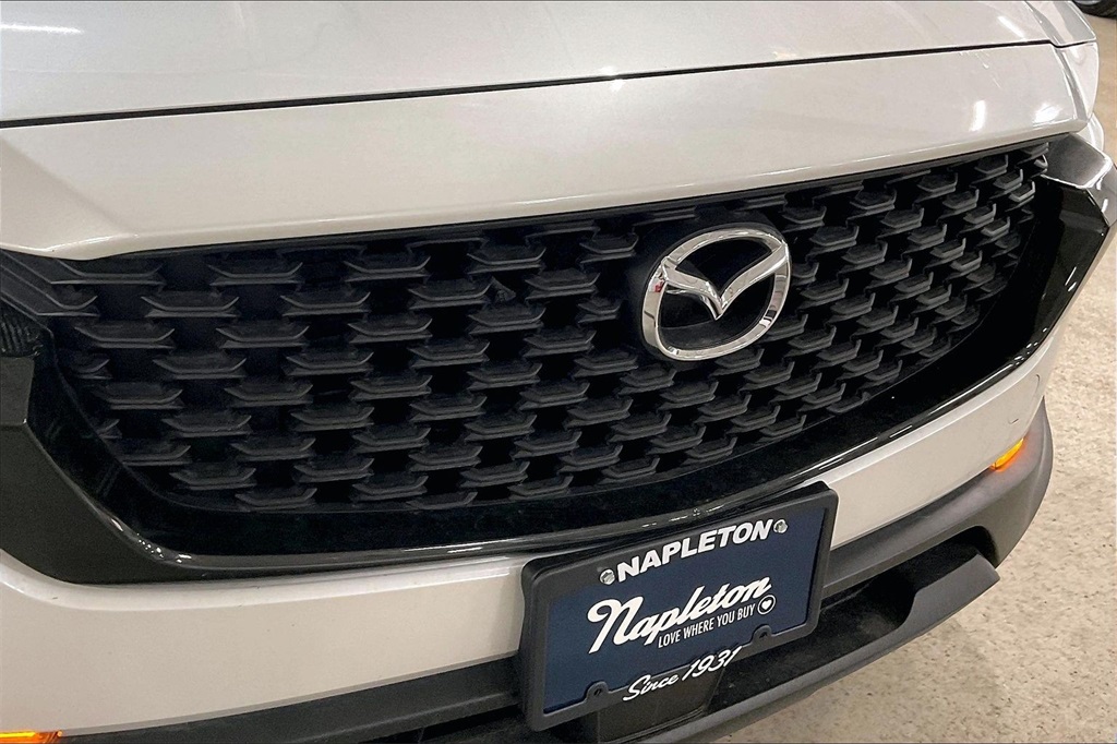 2025 MAZDA CX-50 - Image 29