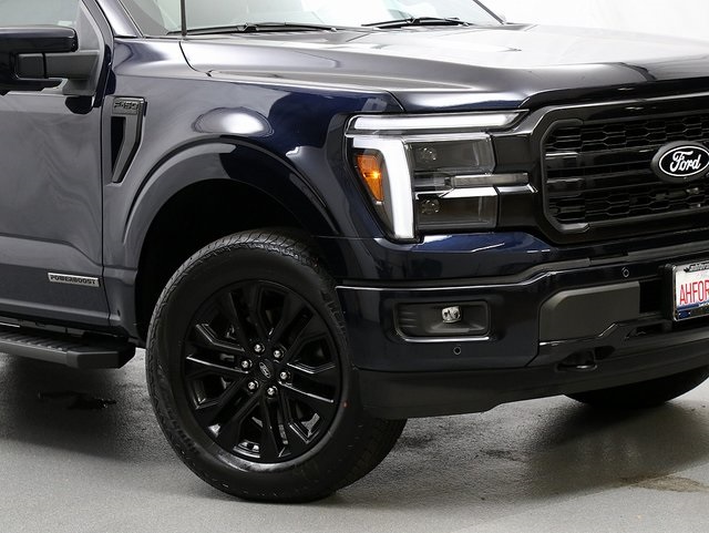 2025 Ford F-150 Lariat photo 3