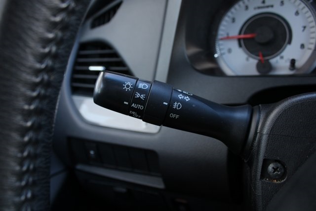 2017 Toyota Sienna SE photo 3