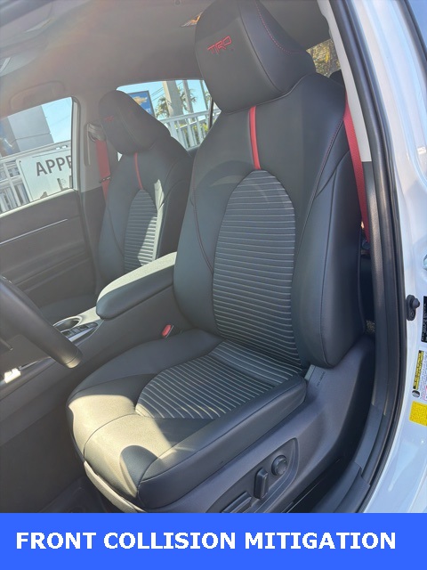 2022 Toyota Camry XSE photo 4