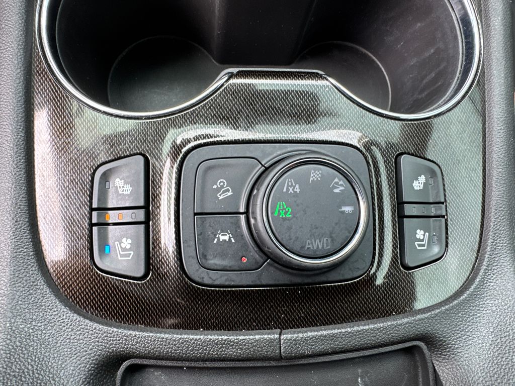 2023 Gmc Acadia AT4 photo 28