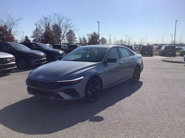 2026 Hyundai Elantra SEL's photo