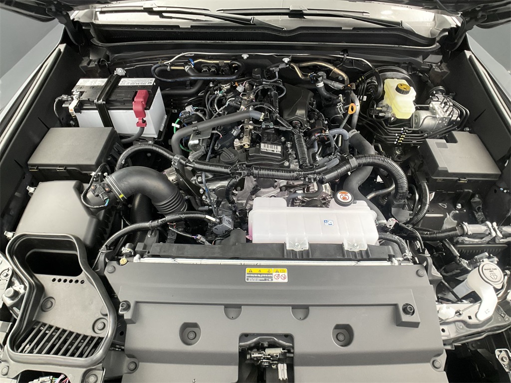2025 Toyota Tacoma SR5 photo 31