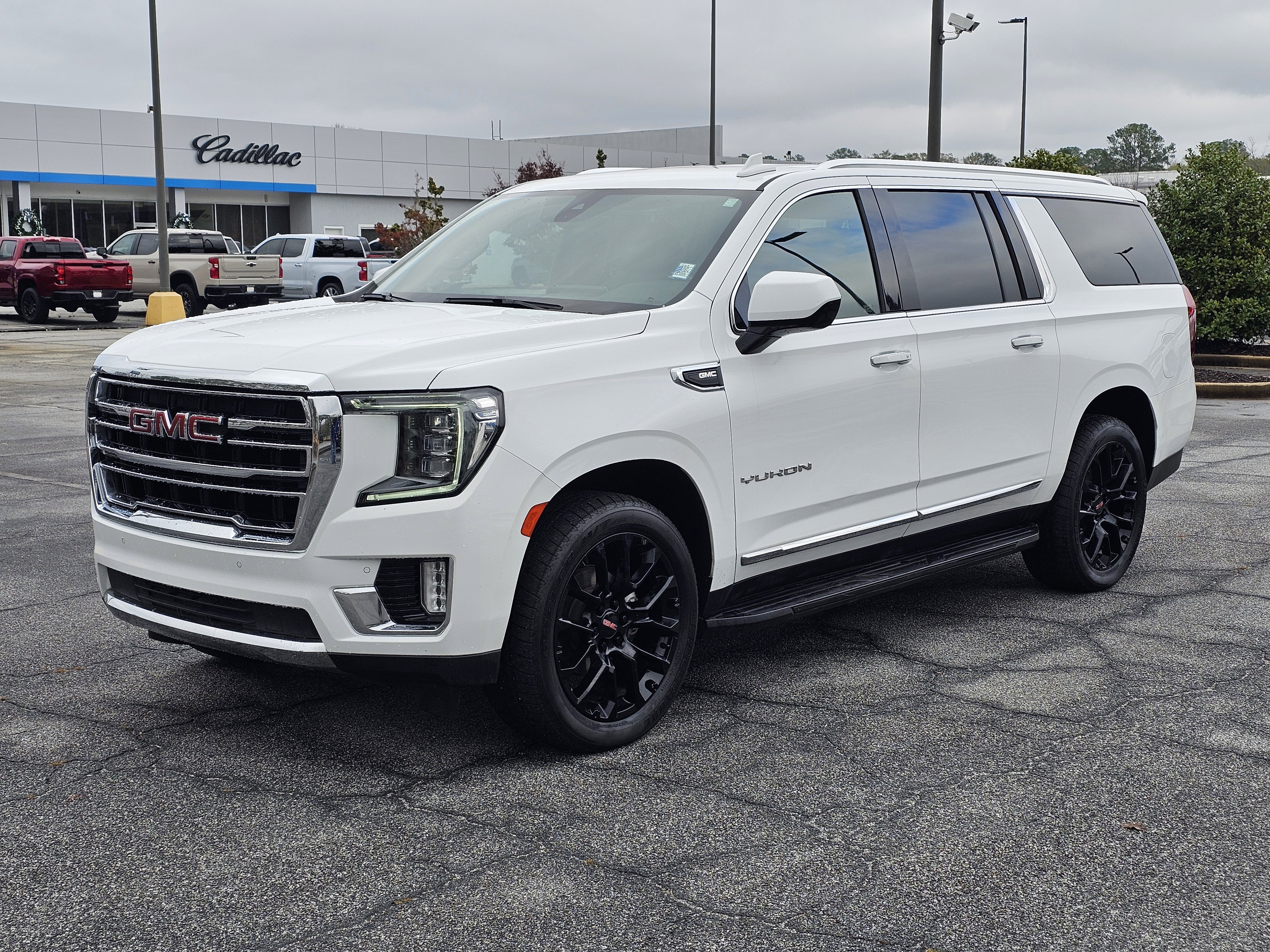 2022 GMC Yukon XL SLT's photo