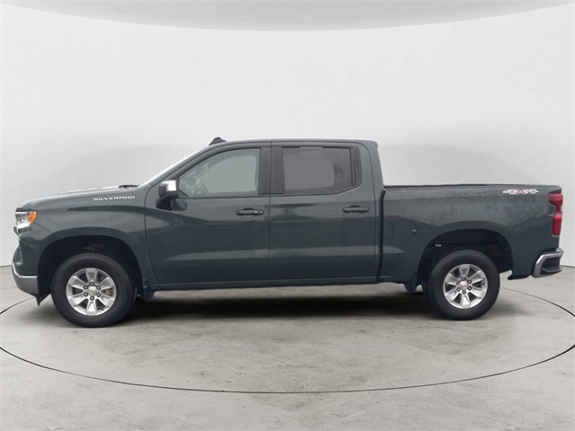 2025 Chevrolet Silverado 1500 LT photo 2