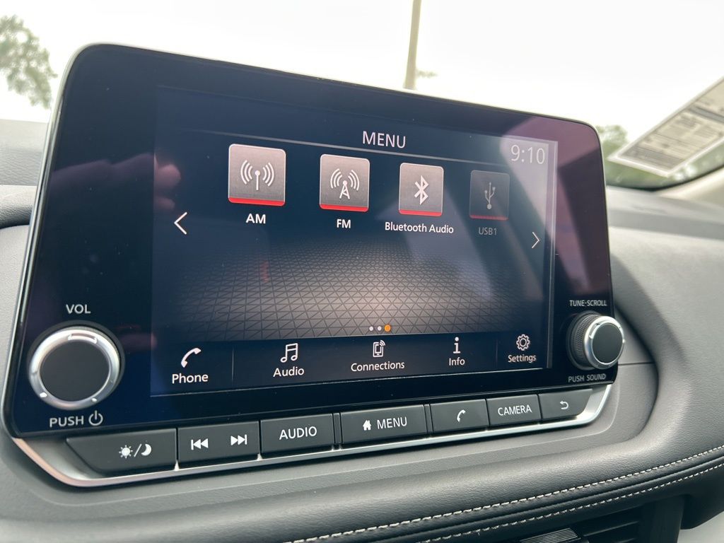 2025 Nissan Rogue S photo 11