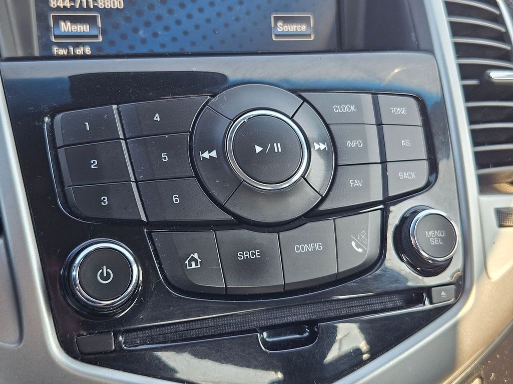 2015 Chevrolet Cruze LT photo 21