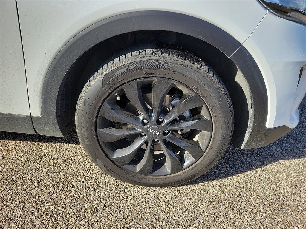 2020 Kia Sorento S V6 photo 14