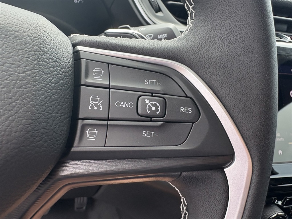 2025 Jeep Grand Cherokee Laredo X photo 18