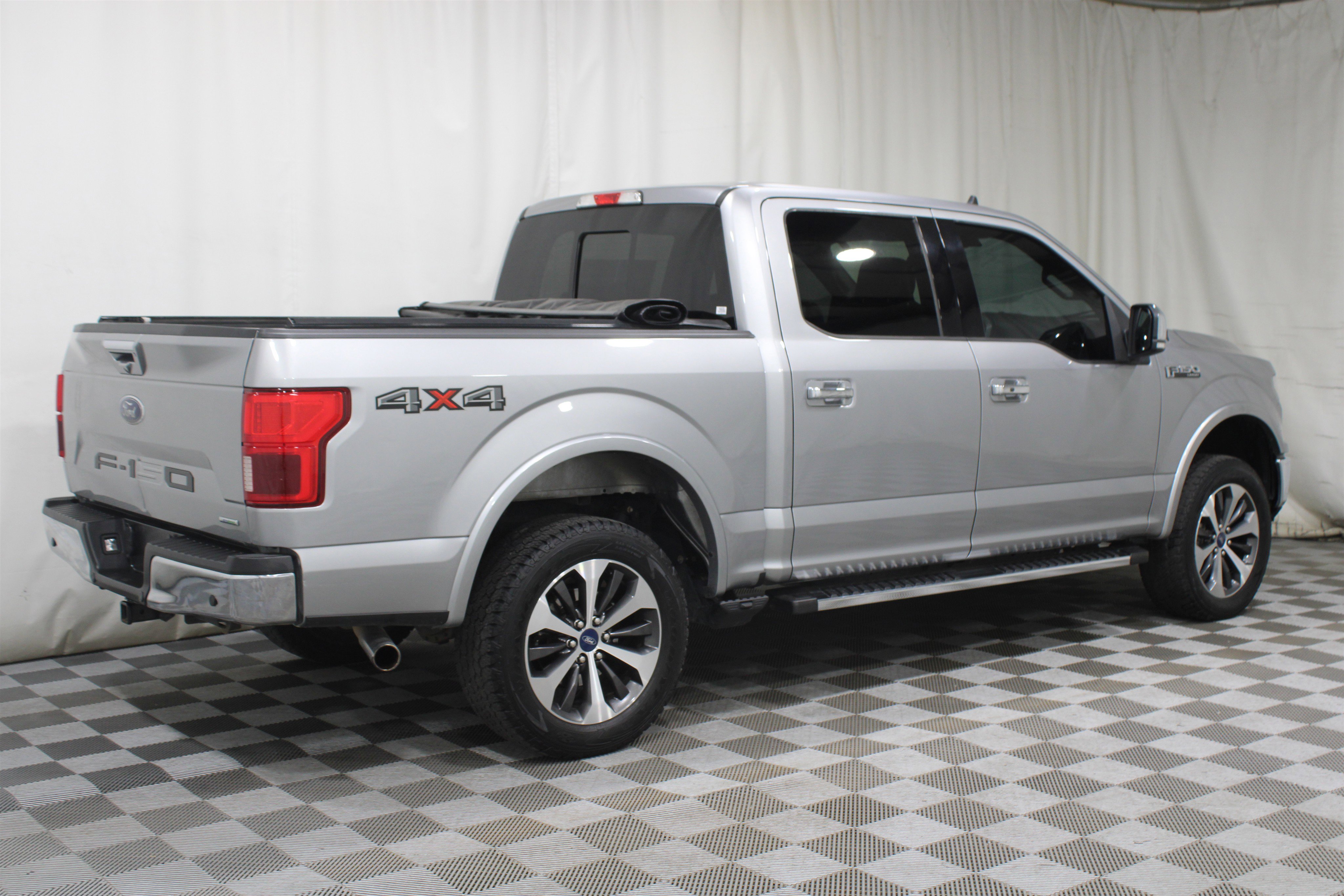 2020 Ford F-150 Lariat photo 4