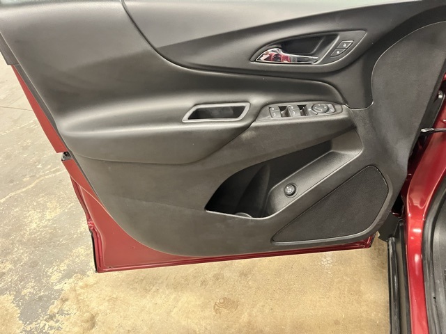 2020 Chevrolet Equinox LT photo 16