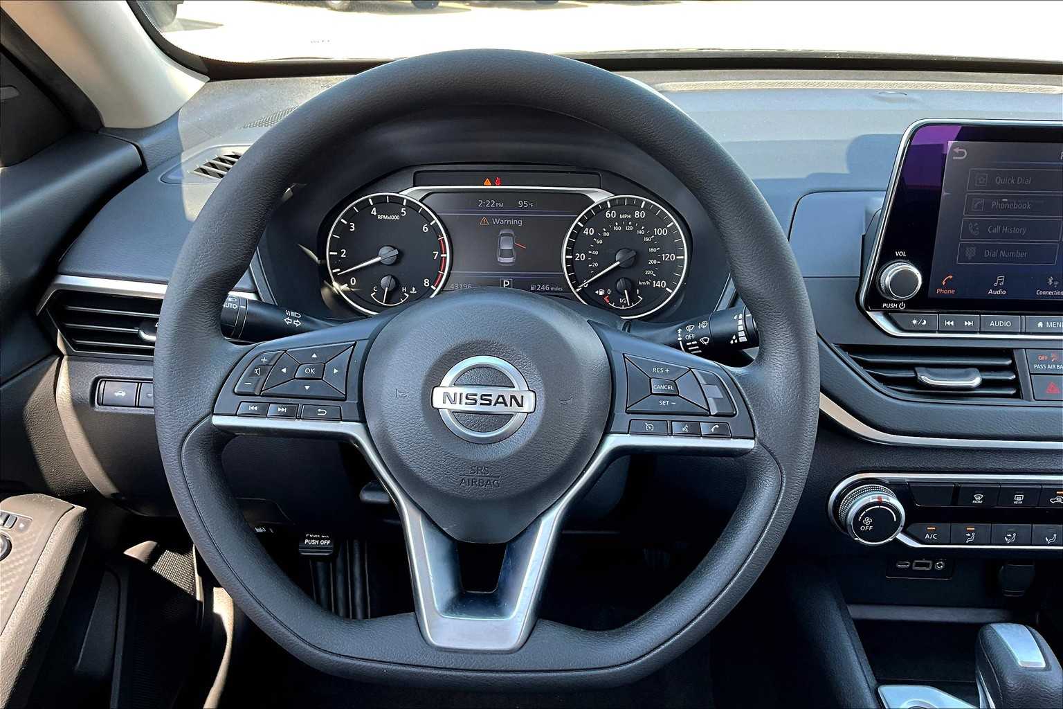 2022 Nissan Altima 2.5 SV photo 5