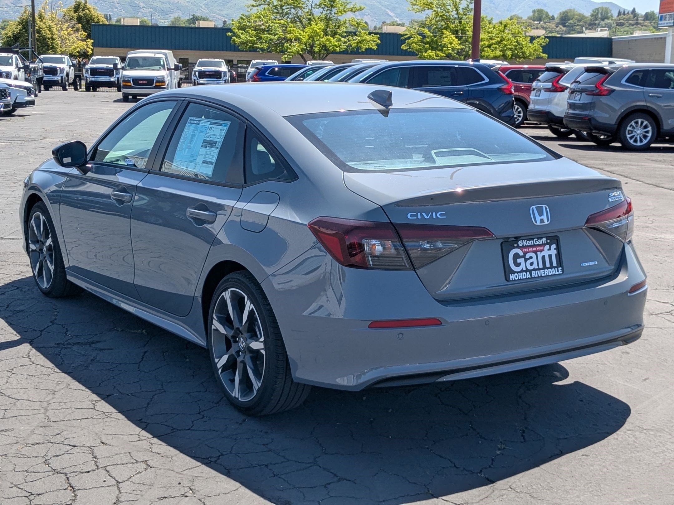 2025 Honda Civic Hybrid Sport Touring photo 5