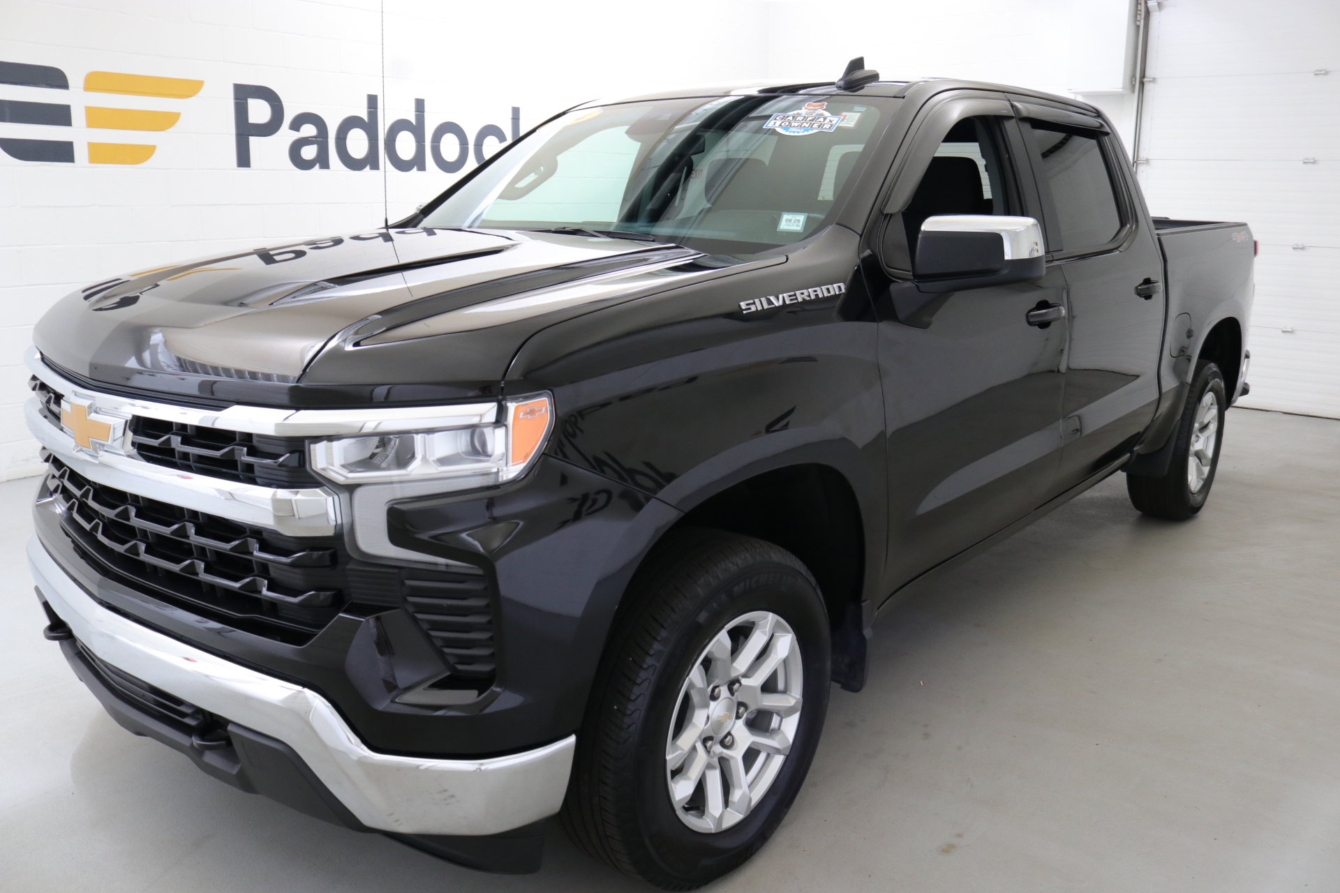 2024 Chevrolet Silverado 1500 LT photo 3