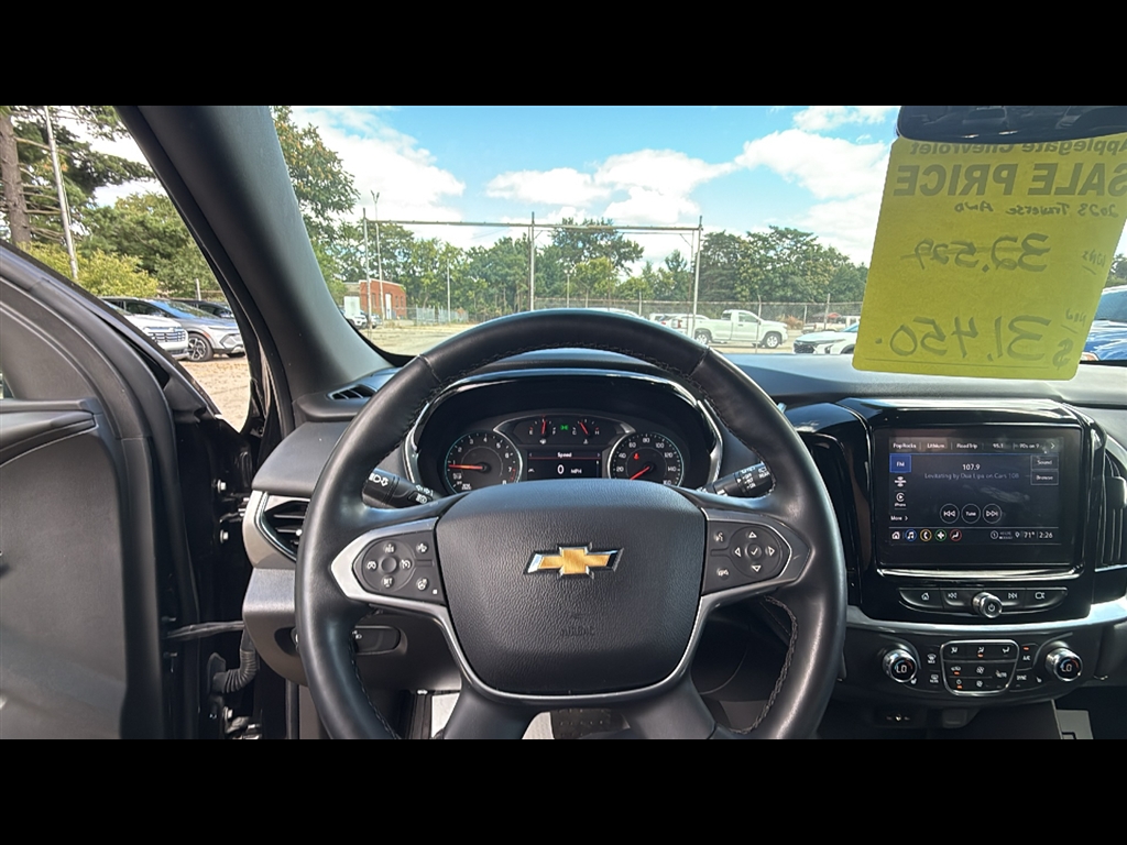 2023 Chevrolet Traverse Leather photo 6