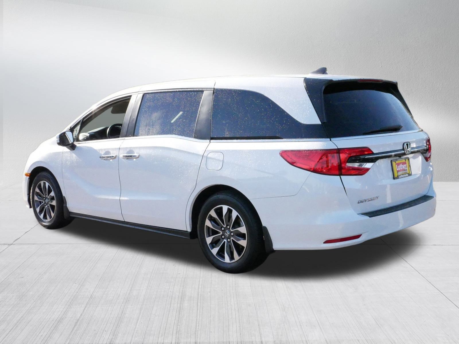 2023 Honda Odyssey EX-L photo 2
