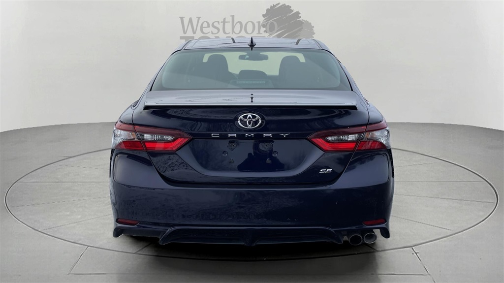 2022 Toyota Camry SE photo 6