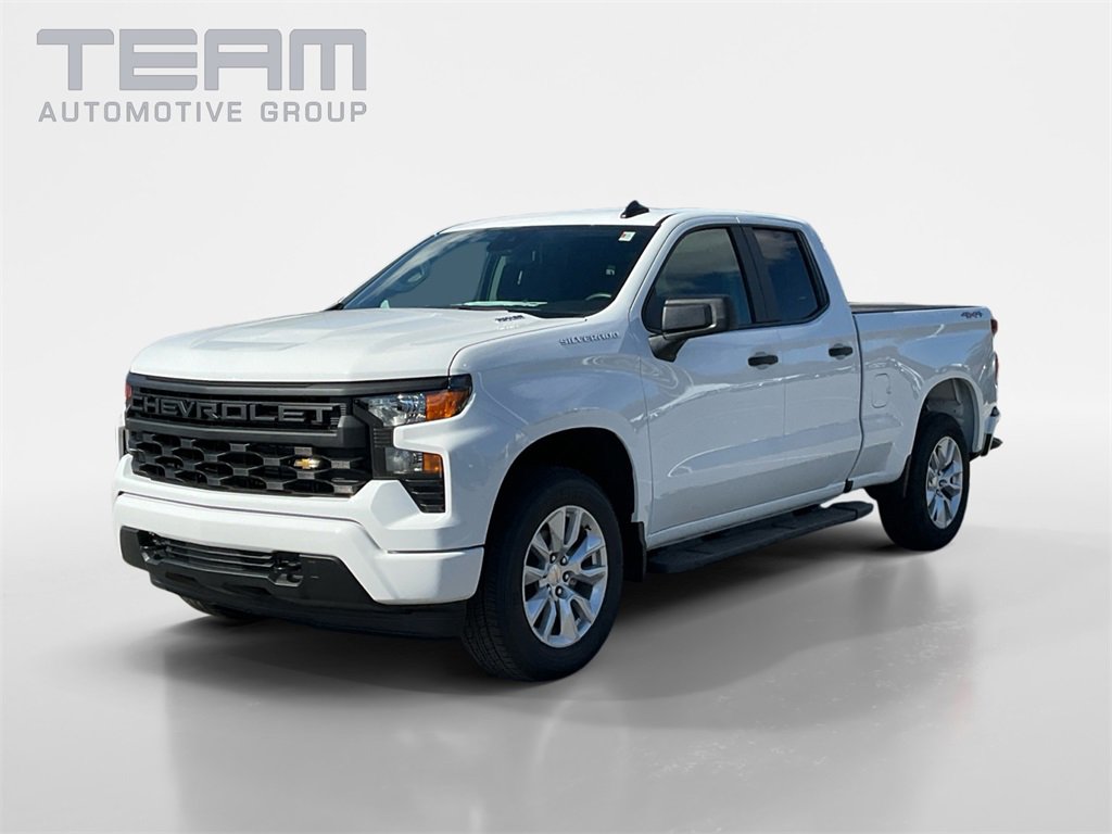 2026 Chevrolet Silverado 1500 Custom photo 3