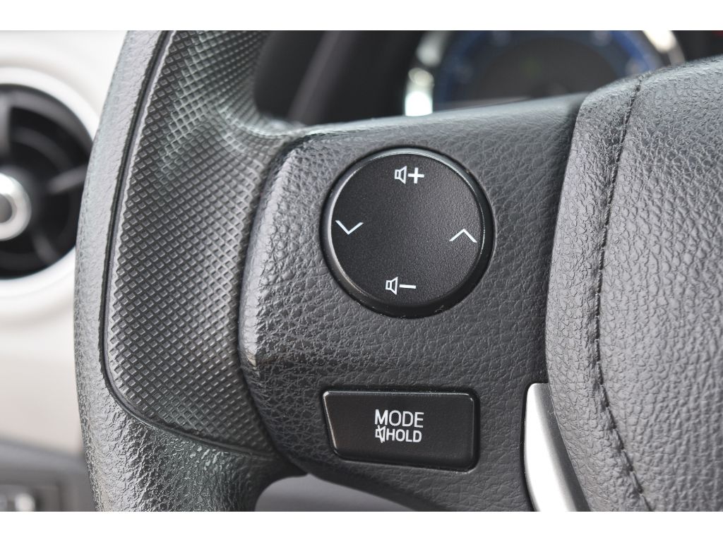 2019 Toyota Corolla LE photo 14