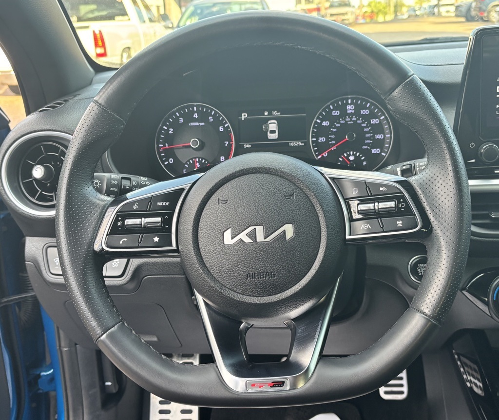 2024 Kia Forte GT-Line photo 7