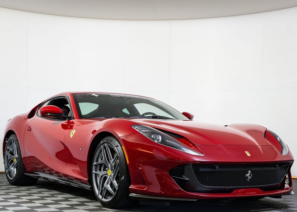 2020 Ferrari 812 Superfast Base photo 3