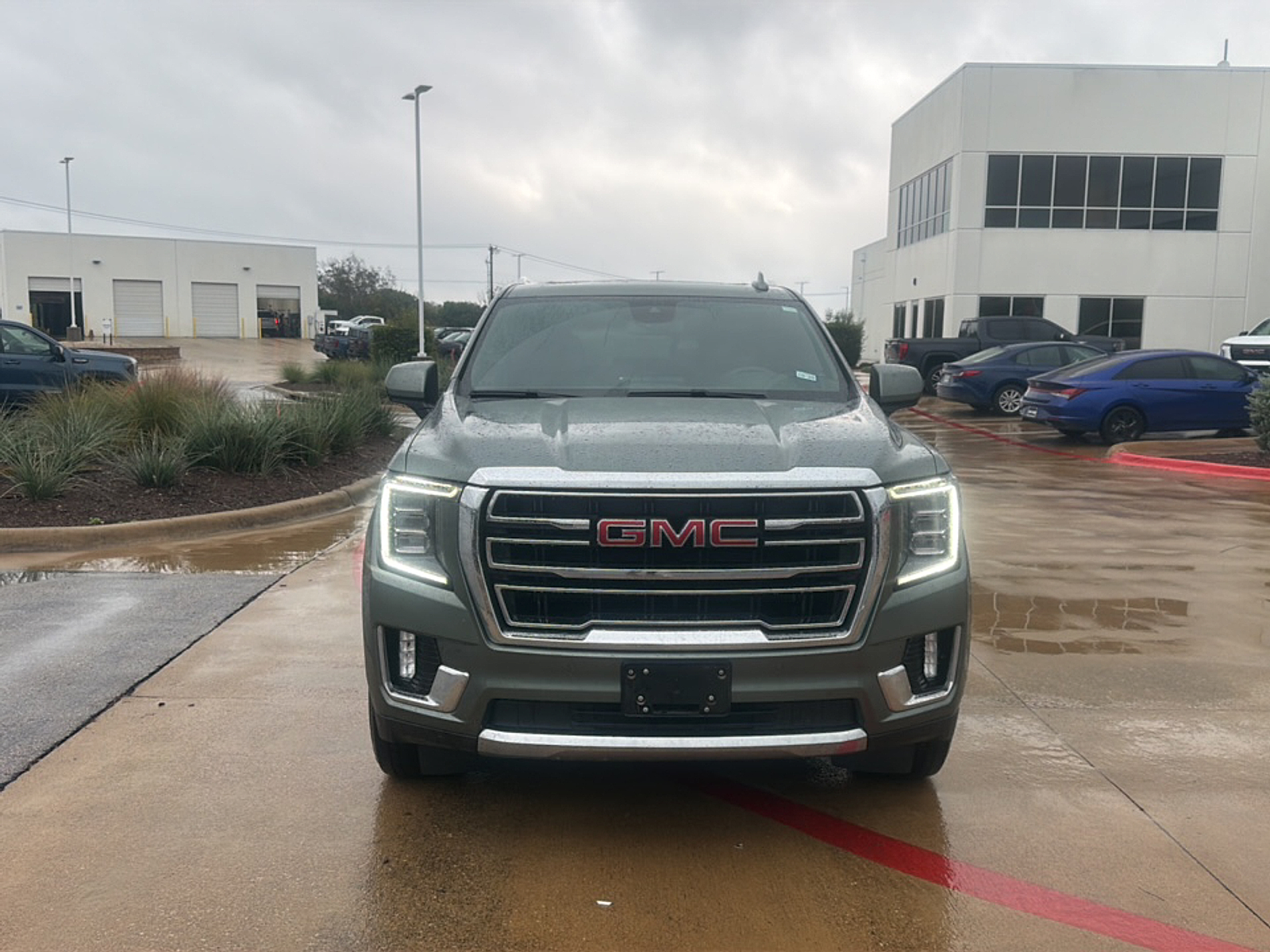 2023 Gmc Yukon XL SLT photo 3