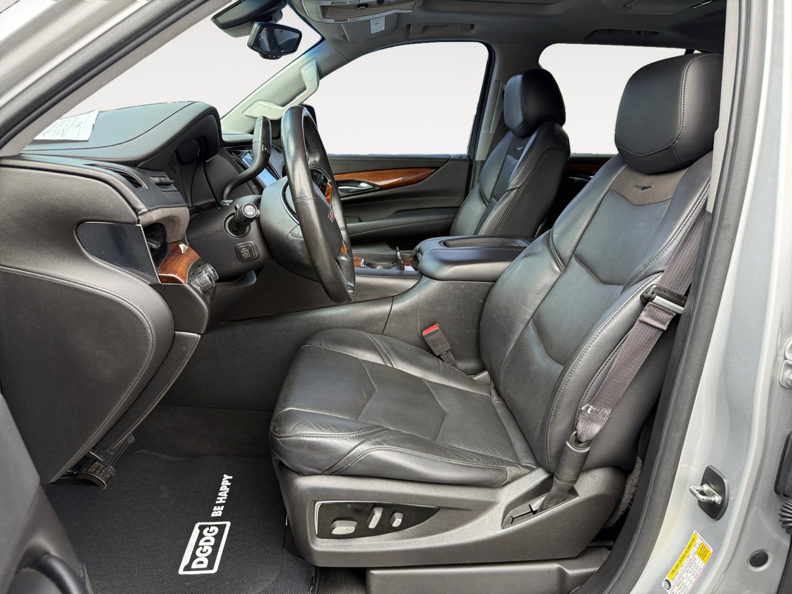 2015 Cadillac Escalade Luxury photo 10