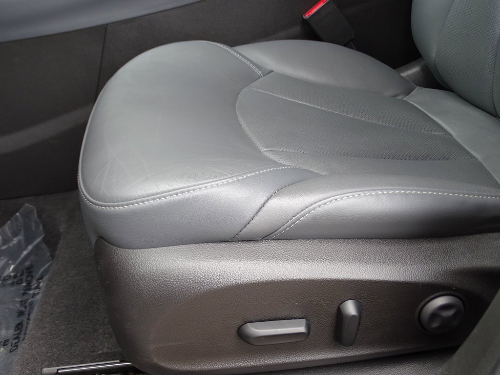 2019 Buick Envision Essence photo 16
