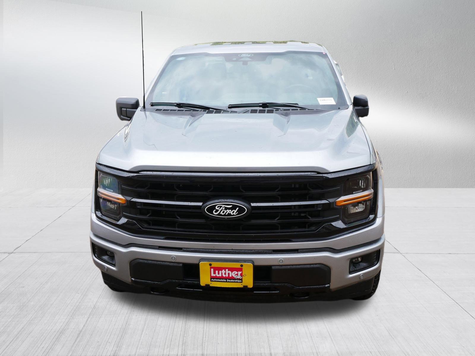 2024 Ford F-150 XLT photo 2