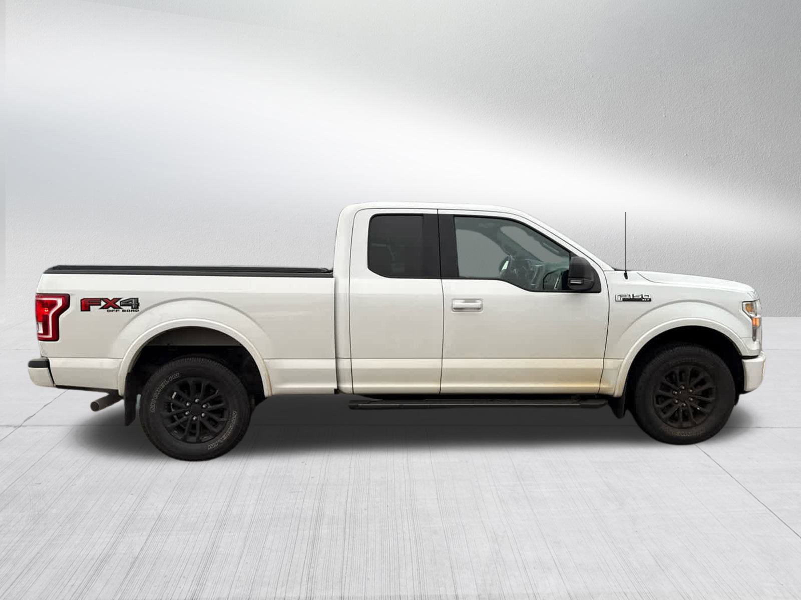 2015 Ford F-150 XLT photo 8