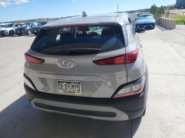 2023 Hyundai Kona SE photo 3