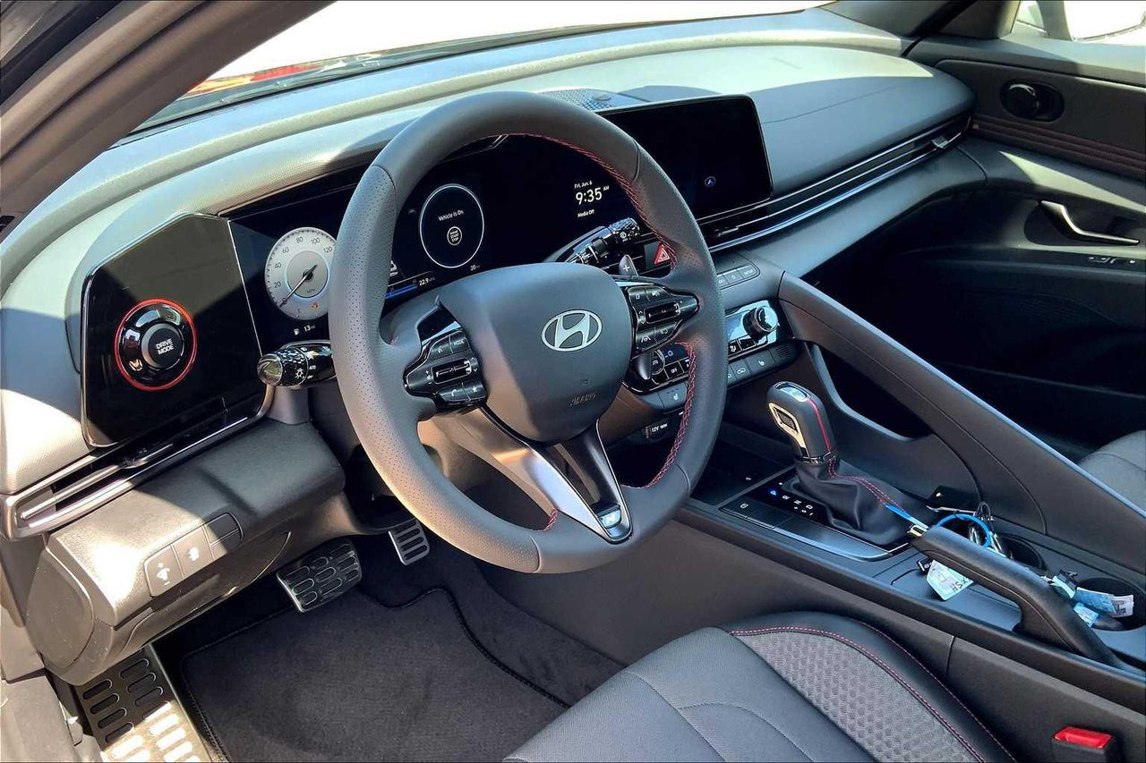 2025 Hyundai Elantra N Line photo 9