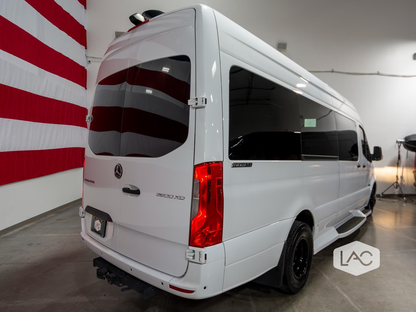 2021 Mercedes Benz Sprinter Crew Van photo 15