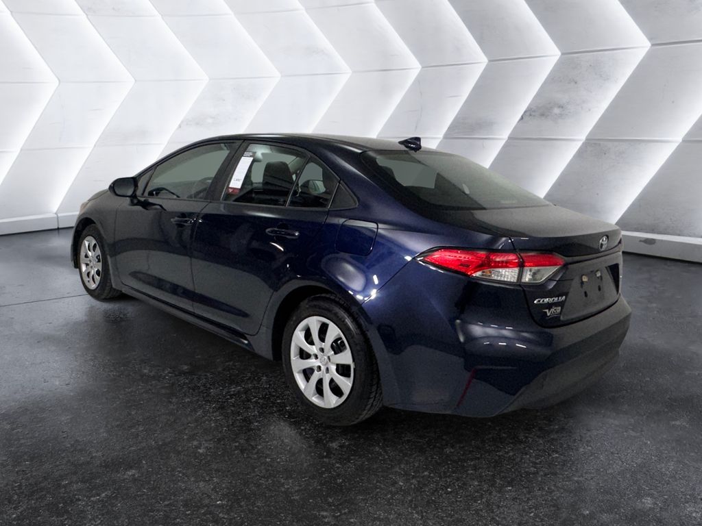 2023 Toyota Corolla LE photo 6