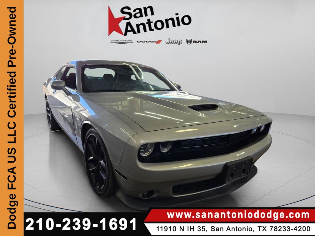 2021 Dodge Challenger GT's photo