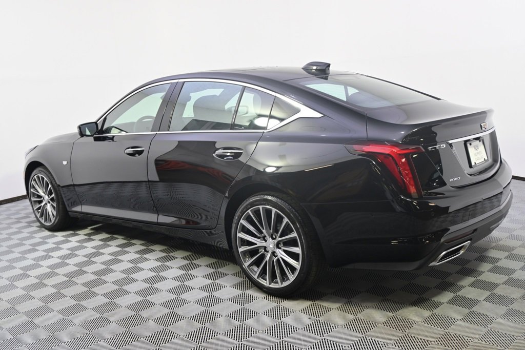 2025 Cadillac CT5 Premium Luxury photo 3