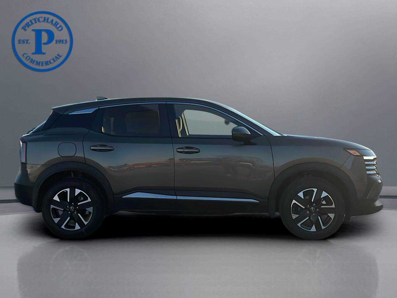 2025 Nissan Kicks SV photo 3